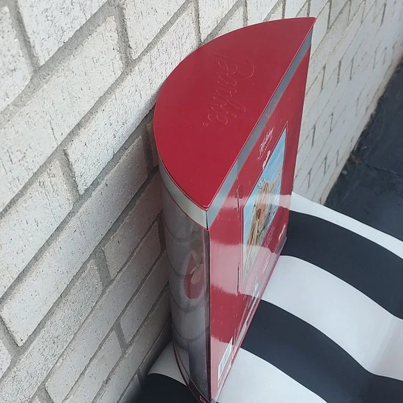 2001 Christmas Barbie - Picture 8 of 10